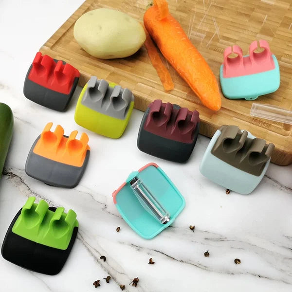 FRUIT AND VEGETABLE PEELER