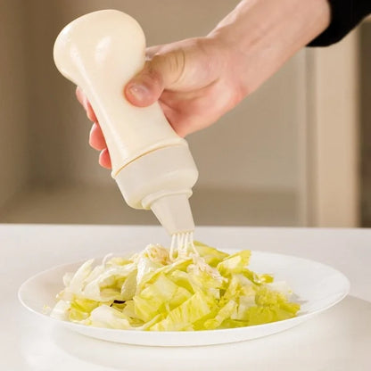 Condiment squeeze spray bottle