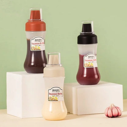 Condiment squeeze spray bottle